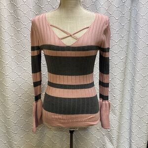 Special One size medium Pink‎ and Gray V-Neck Sweater with unique petal cuffs